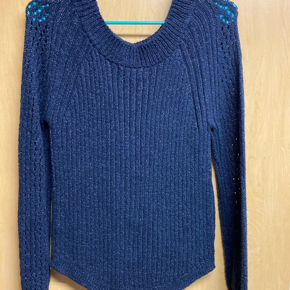 Sweater - Picture 3 of 3